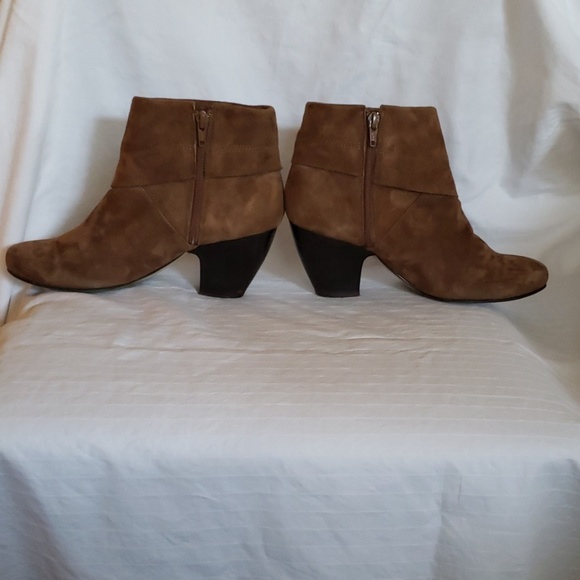 Vaneli Heeled Boots/Booties - Picture 5 of 7